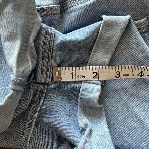 High Waisted Jean Shorts - Size 30 - Picture 6 of 7